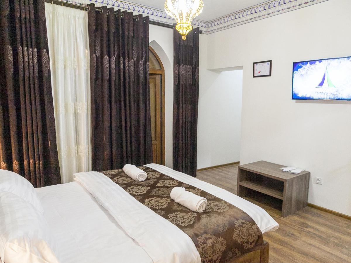 Royal Bukhara Hotel Екстер'єр фото