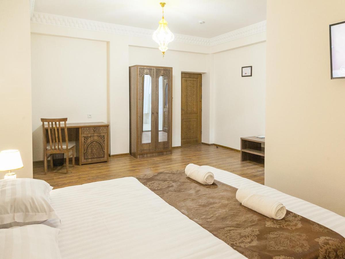 Royal Bukhara Hotel Екстер'єр фото