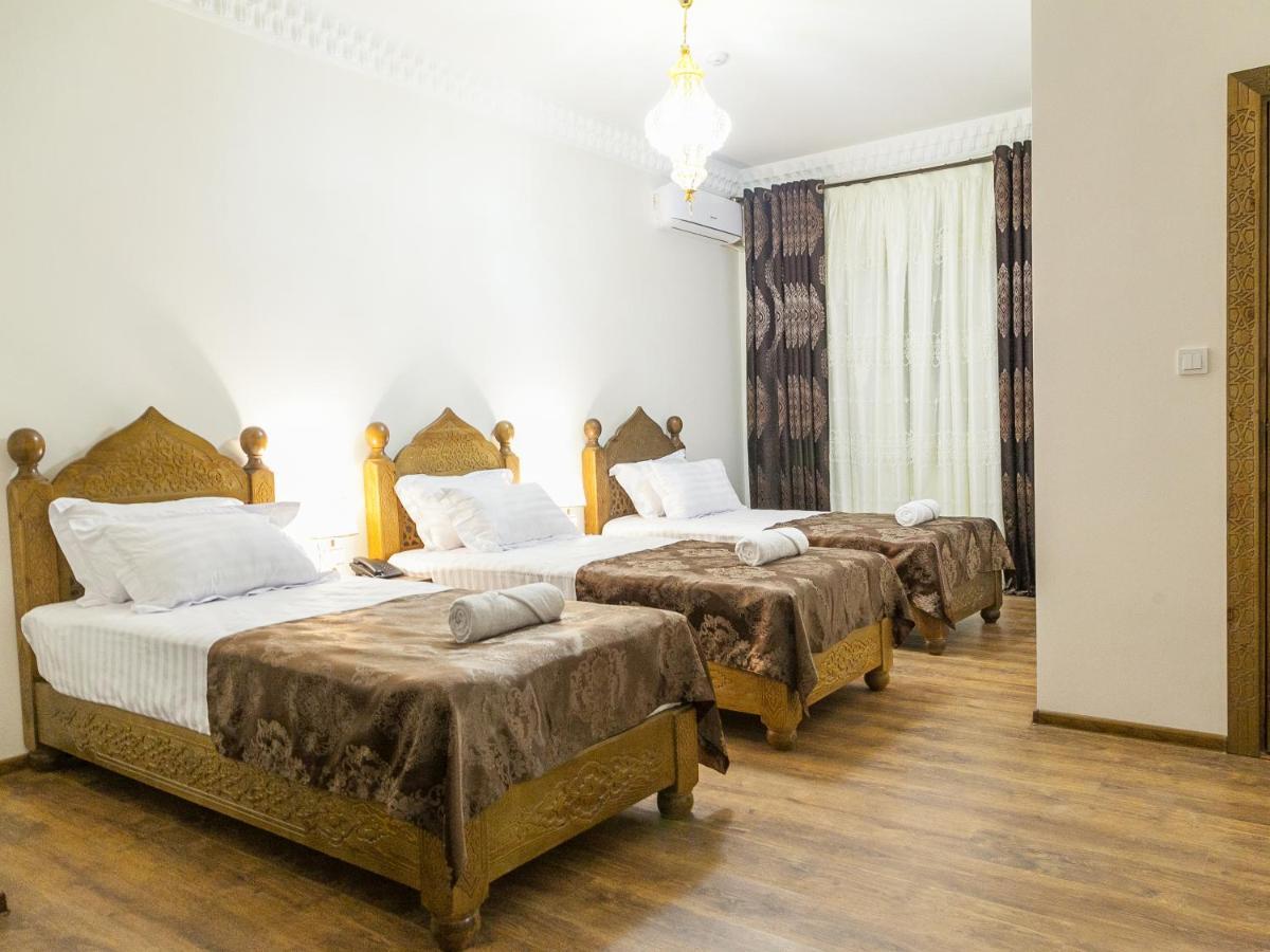 Royal Bukhara Hotel Екстер'єр фото