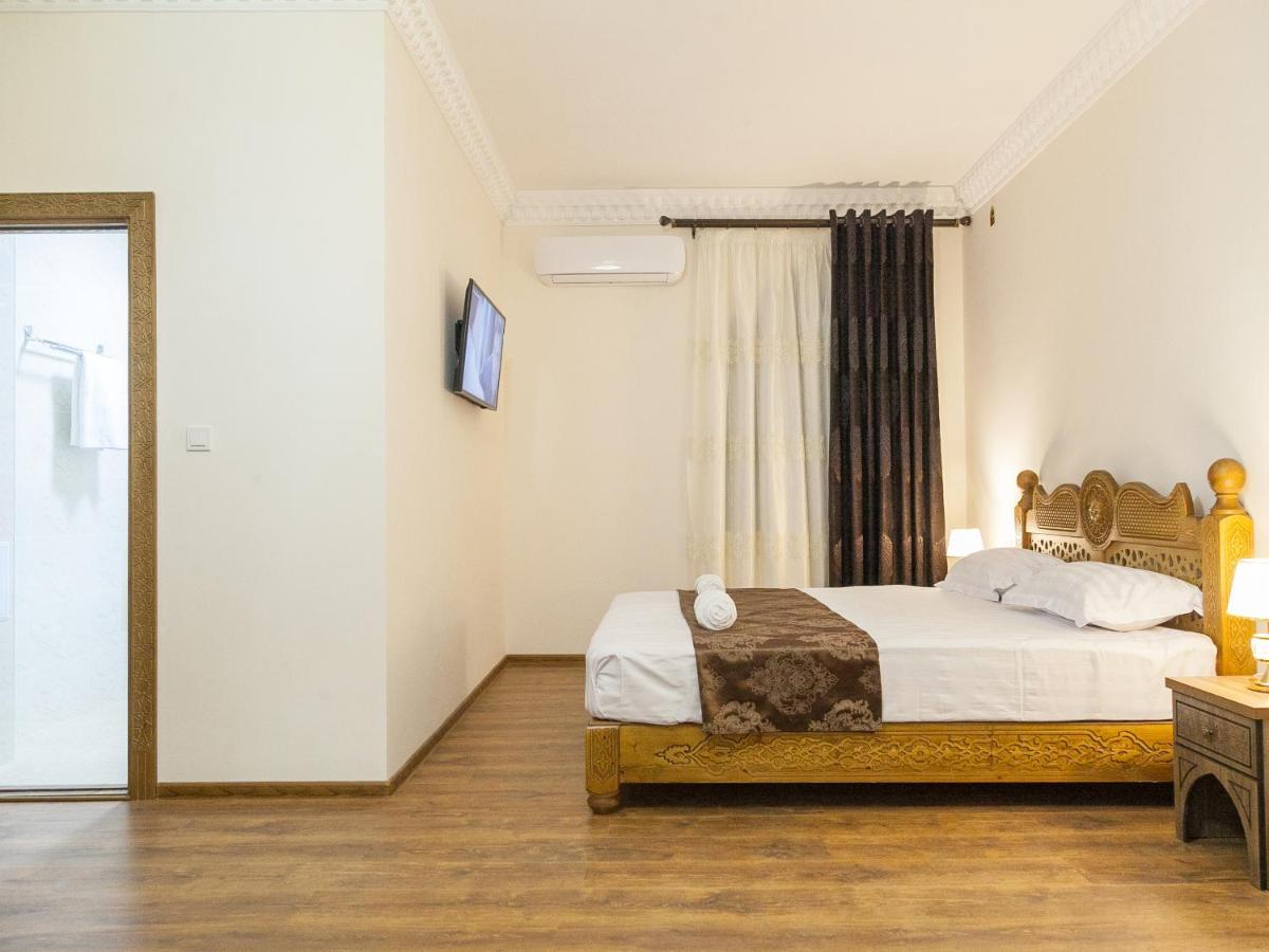 Royal Bukhara Hotel Екстер'єр фото
