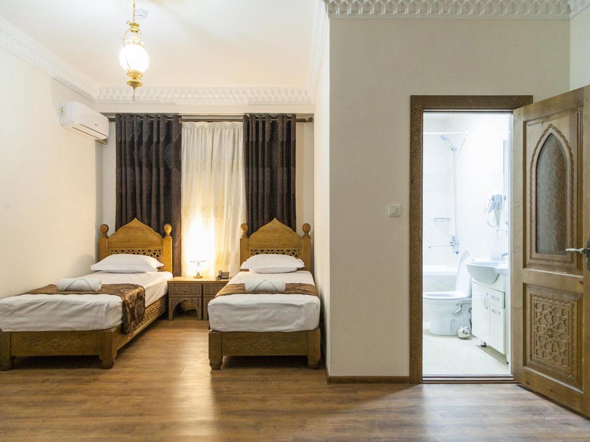 Royal Bukhara Hotel Екстер'єр фото