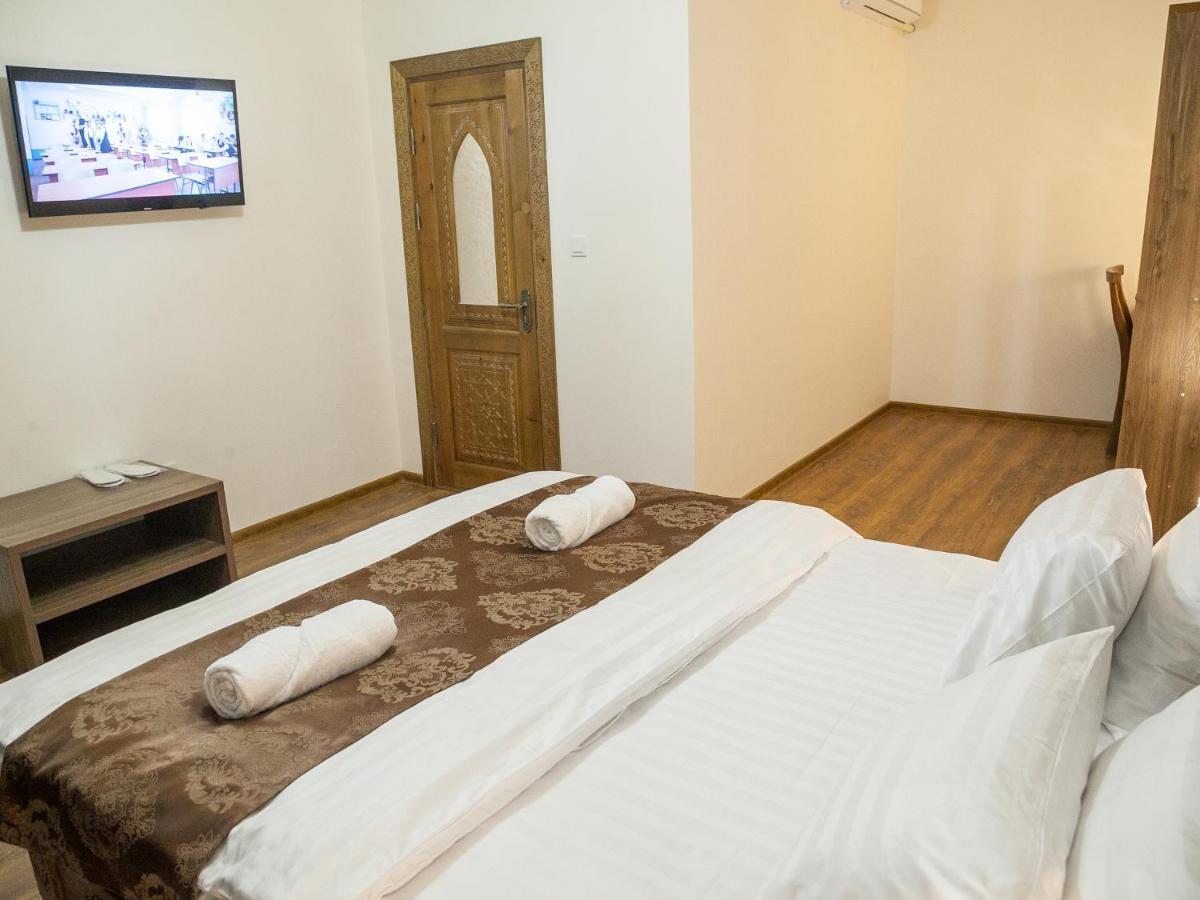 Royal Bukhara Hotel Екстер'єр фото