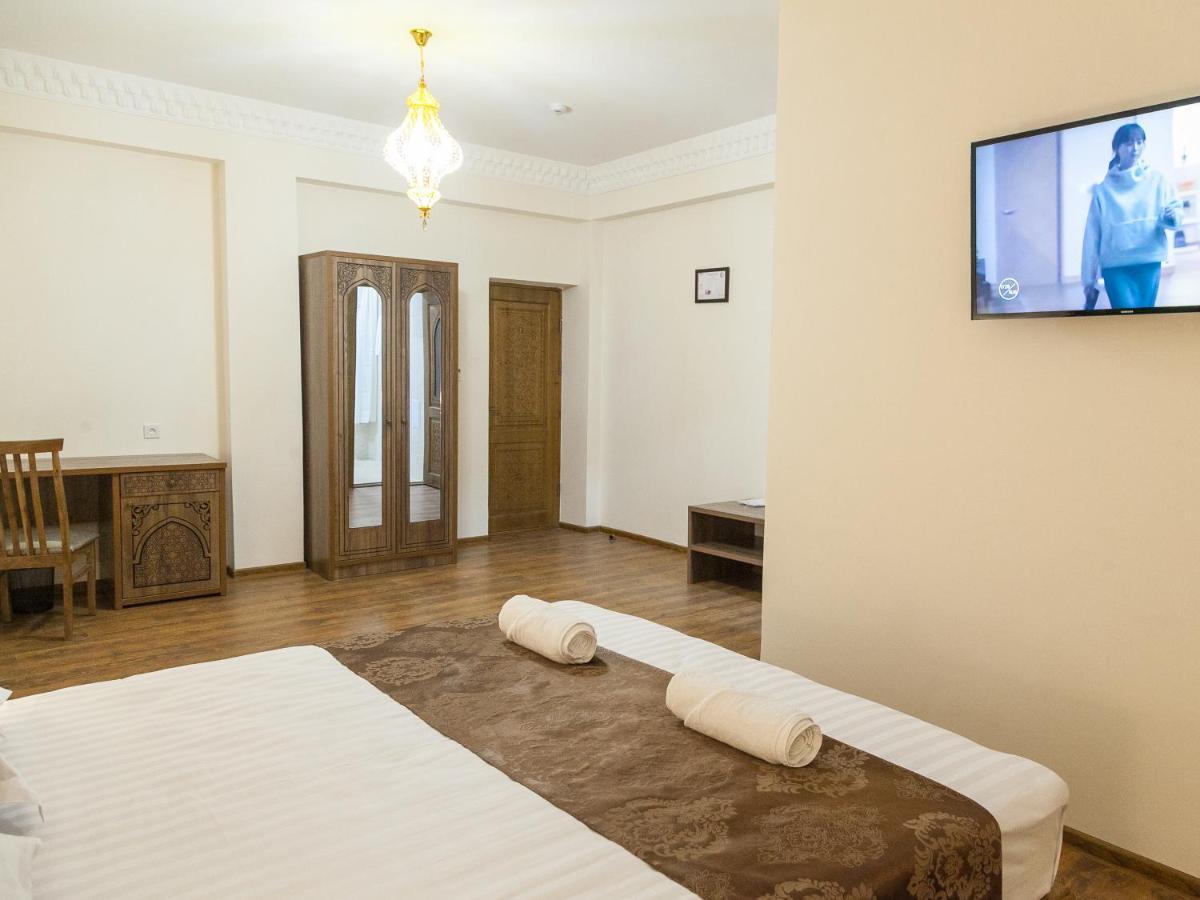 Royal Bukhara Hotel Екстер'єр фото